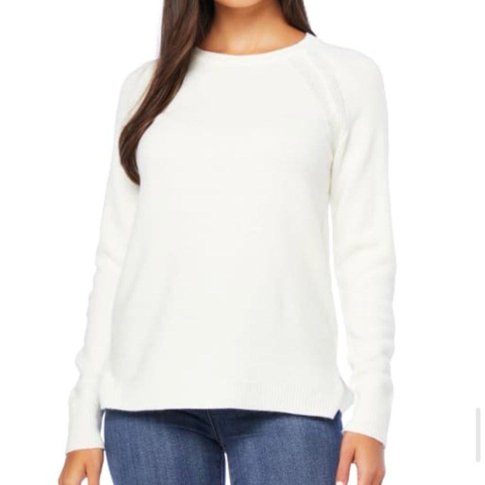 Elegant White Crew Neck Sweater